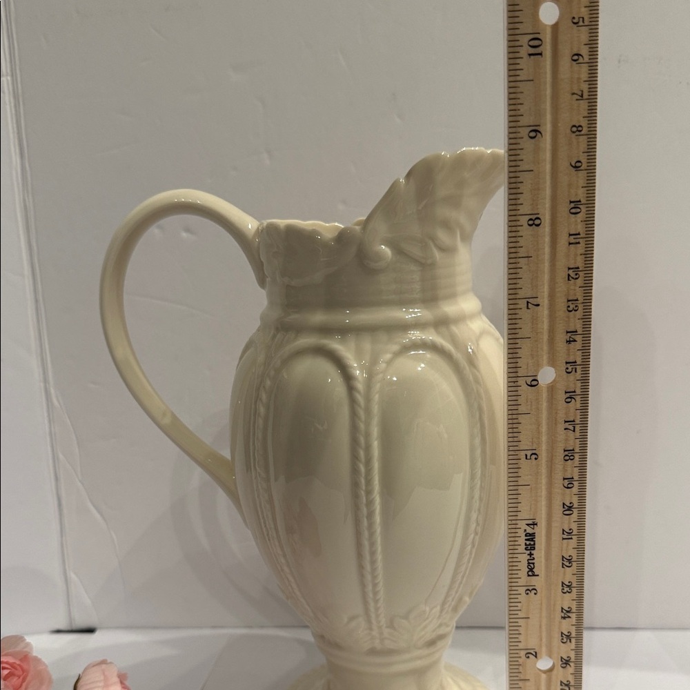 Two's Company vintage pitcher jug vase 9 inch cream color porcelain - Picture 2 of 10